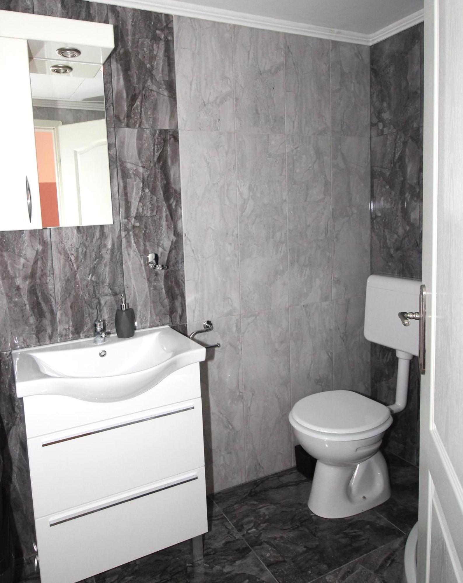 Studio Apartman Maro Senj  Buitenkant foto